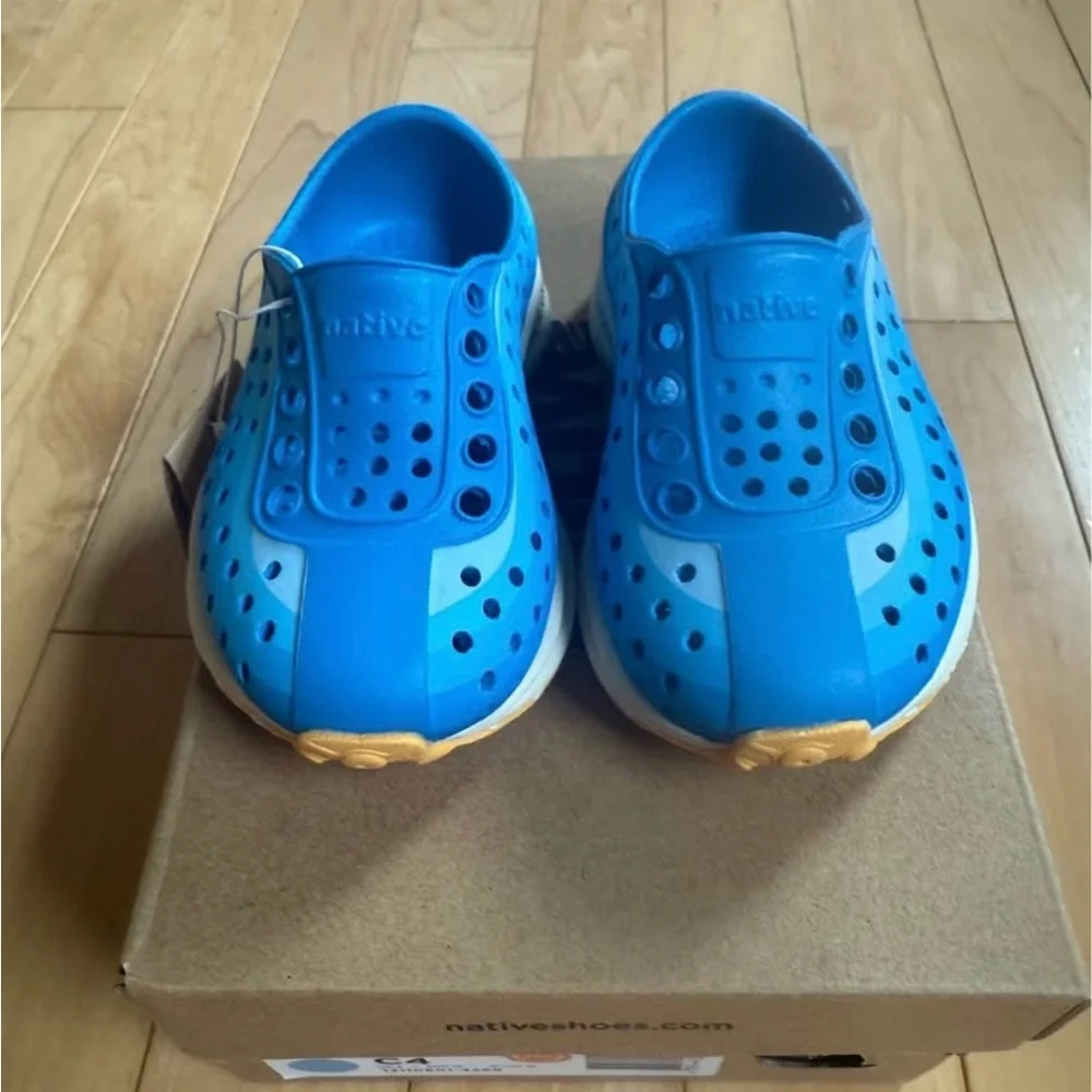 Native Robbie Toddler Shoes- size 4C brand new in box NWT